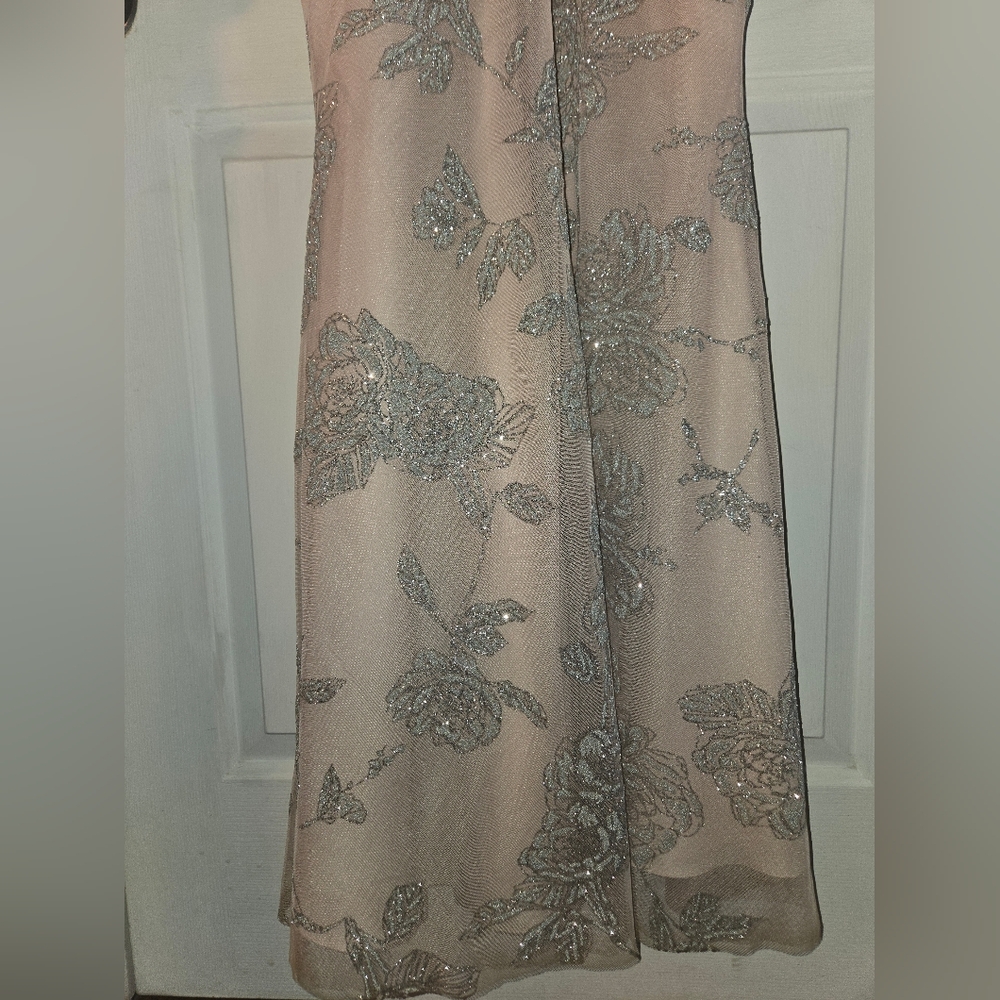 Hayley Paige Occasions Light Pink Glittery Halter Gown Size 4 - Picture 5 of 14